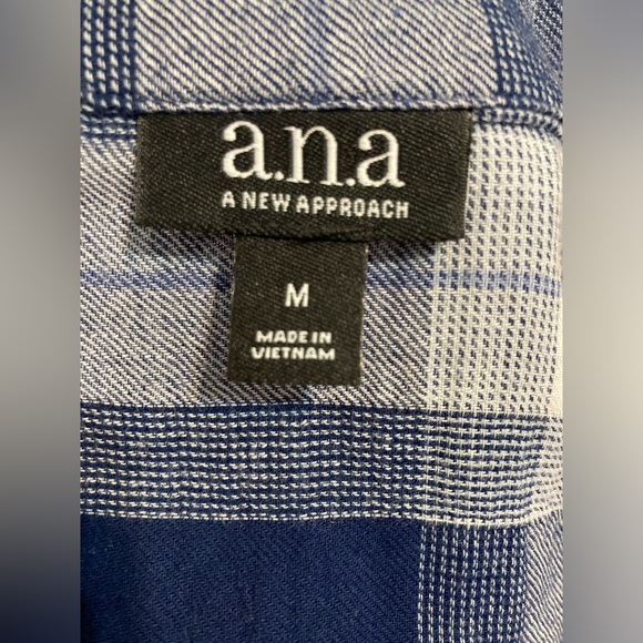 a.n.a. Blue Plaid Flannel Pullover LS Top Relaxed M Lightweight E4344 - Picture 4 of 6